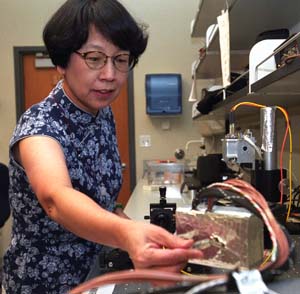 Alian Wang in the laboratory