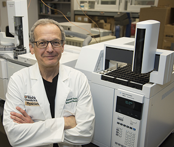 Samuel Klein, MD (pictured), Elisa Fabbrini, MD, PhD, and colleagues found that some obese people are protected from developing unhealthy metabolic profiles linked to diabetes and heart disease even when they gain additional weight.