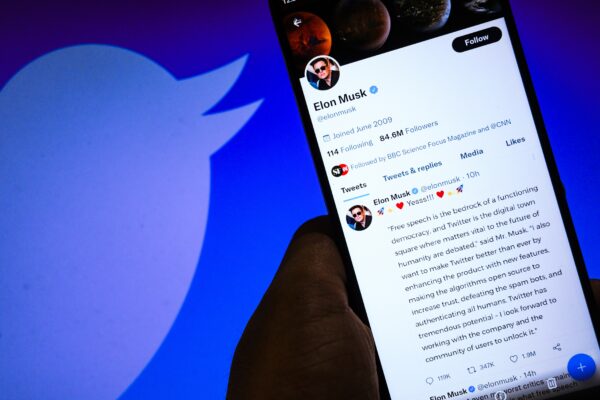Twitter controversy highlights corporate brand risk