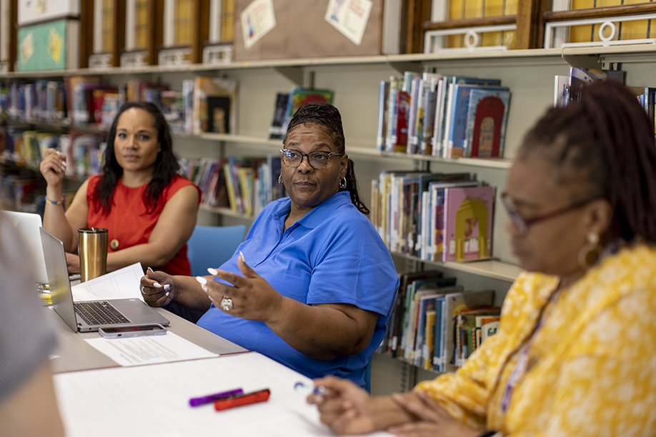 Principal Paula Boddie (center) has played a big role in Ashland’s growth, mentoring teacher leaders, building strong partnerships with parents and community organizations and securing the resources needed to make good ideas happen. (Photo: Whitney Curtis/Washington University)