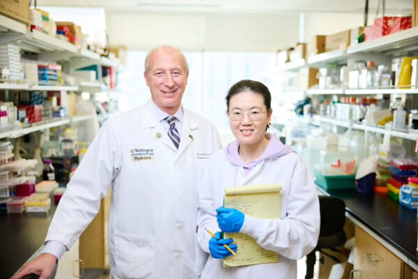 Holtzman, Chen recognized for exceptional Alzheimer’s research