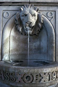 Lion gargoyle fountain, Brookings archway