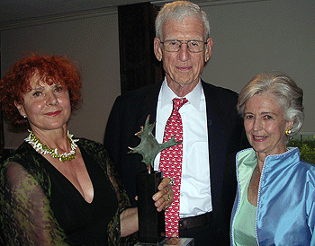 (From left) Jessie Vonk, William H. Danforth and Jean Hobler at the May 14 ceremony at which Danforth received the inaugural Christopher Hobler Spirit of Hope Award, named for Hobler's son. Vonk, a sculptor and widow of former music director of the Saint Louis Symphony Orchestra Hans Vonk, designed the award to resemble a neuron as a symbol of hope to find cures for nerve-killing disorders.