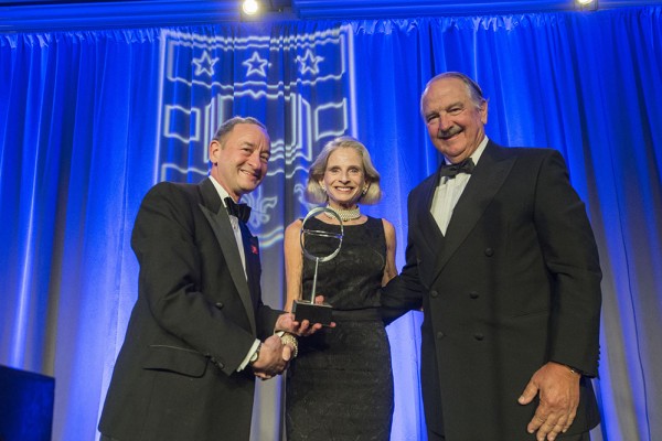 Eliot Society honors Brauers with Search Award​