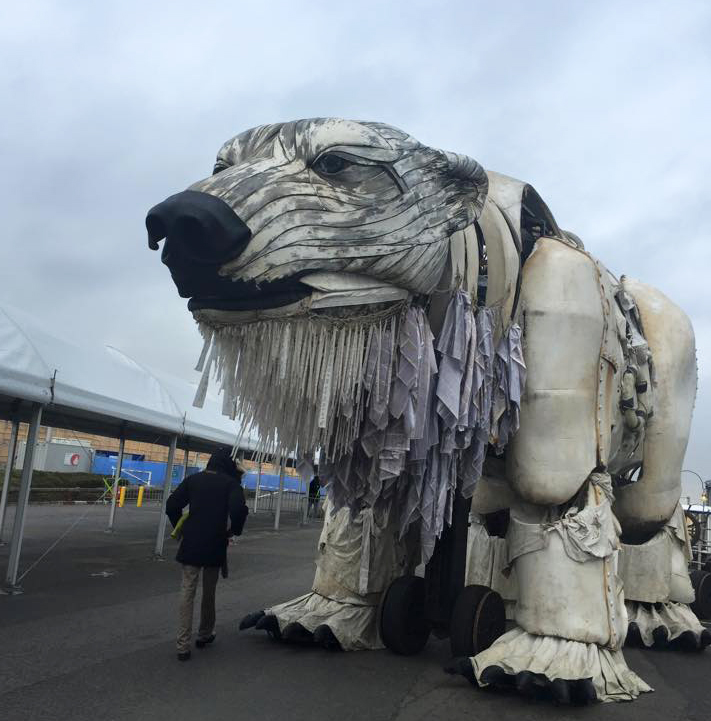 Giant polar bear awaits the outcome of the COP21 climate change negotiations in Paris