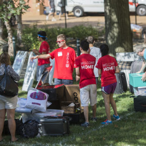 students move in to campus