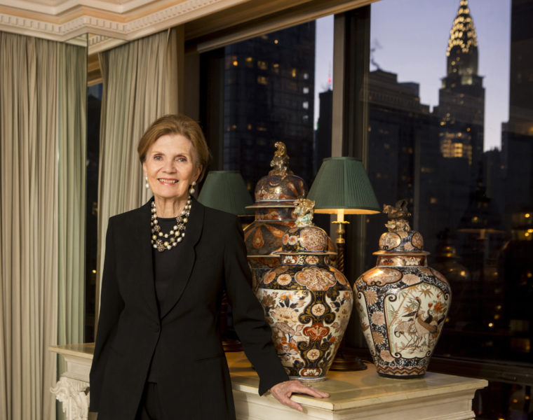 Jane Hardesty Poole is pictured with her collection of 16th- and 17th-century Japanese Imari porcelain in her Manhattan apartment. (Jennifer Weisbord, BFA ’92/Washington University)