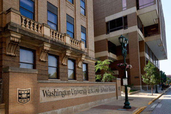 Applications open for med school’s Executive Management Fellowship