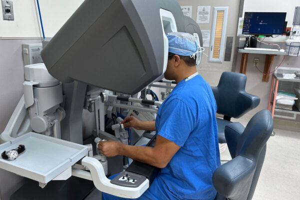 First robotic liver transplant in U.S. performed by Washington University surgeons